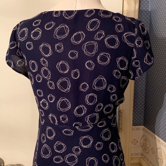 Talbots Pure Silk Size 2P Dress Sleeveless Navy - Picture 4 of 7